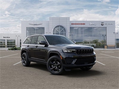 2025 Jeep Grand Cherokee Laredo