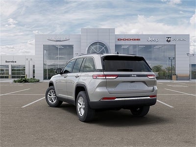 2025 Jeep Grand Cherokee Laredo