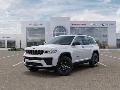 2026 Jeep Grand Cherokee Laredo