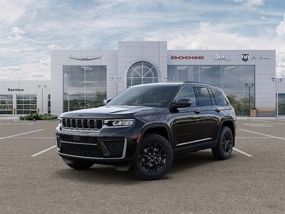 2026 Jeep Grand Cherokee Laredo Altitude