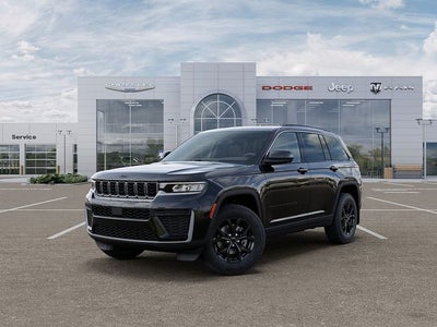 2026 Jeep Grand Cherokee Laredo Altitude