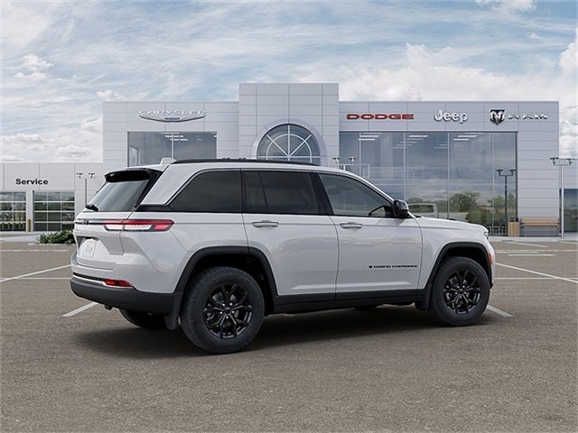 2026 Jeep Grand Cherokee Laredo
