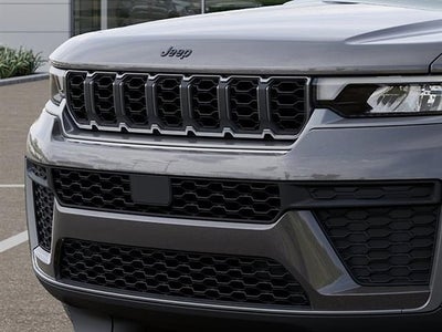 2026 Jeep Grand Cherokee Laredo