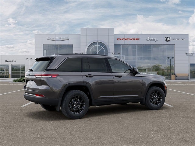 2026 Jeep Grand Cherokee Laredo