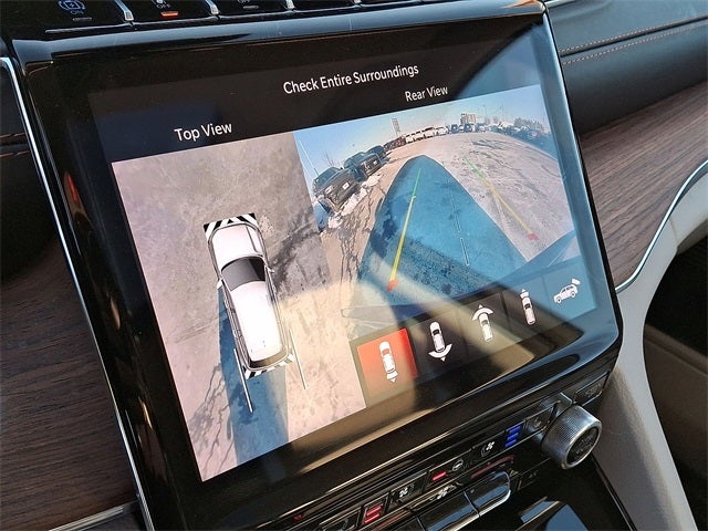 2022 Jeep Grand Cherokee Summit