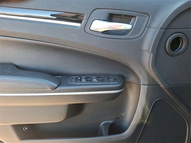 2023 Chrysler 300 Touring