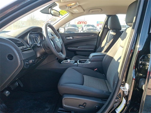 2023 Chrysler 300 Touring