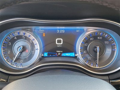 2023 Chrysler 300 Touring