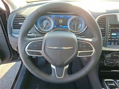 2023 Chrysler 300 Touring