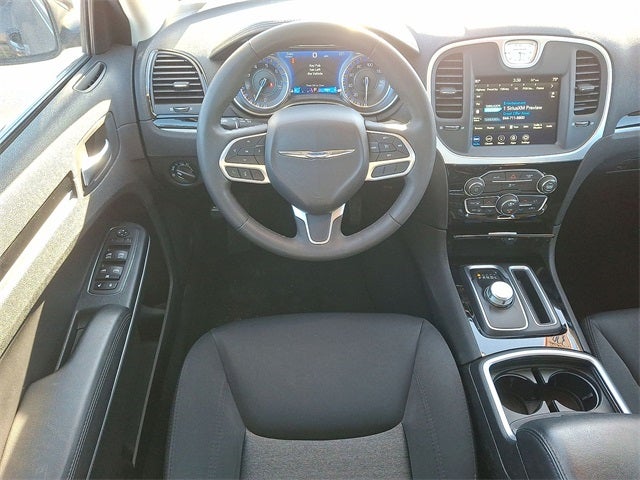 2023 Chrysler 300 Touring