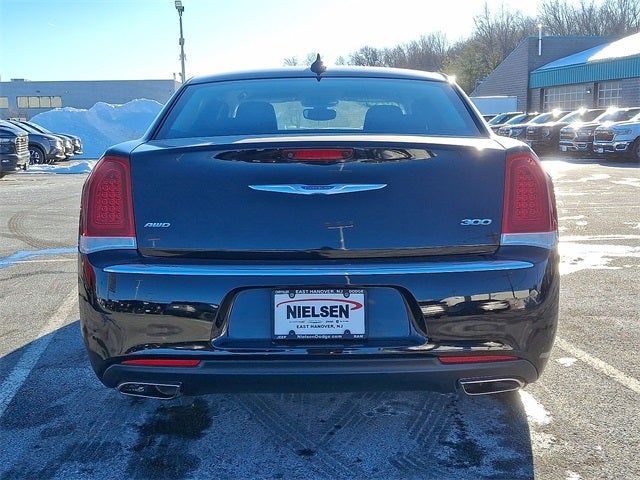 2023 Chrysler 300 Touring