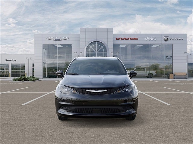 2026 Chrysler Voyager LX