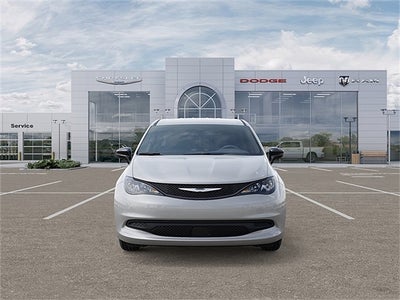 2026 Chrysler Voyager LX