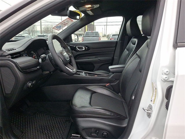 2023 Jeep Compass Altitude