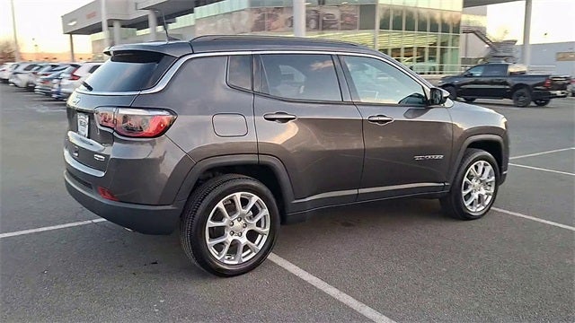 2024 Jeep Compass Latitude Lux