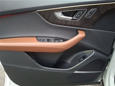 2022 Audi Q8 55 Premium Plus quattro