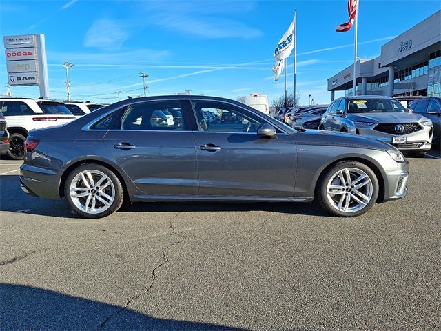 2023 Audi A4 45 S line Premium Plus quattro