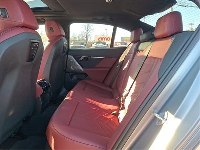 2025 BMW i5 xDrive40