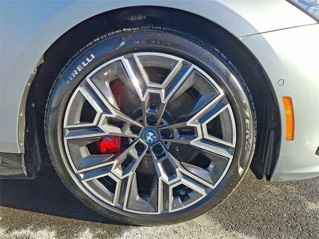 2025 BMW i5 xDrive40