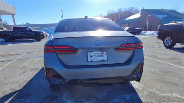 2025 BMW i5 xDrive40