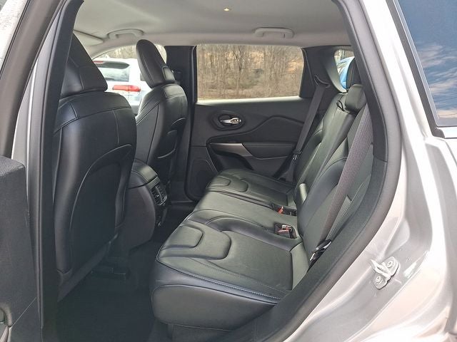 2022 Jeep Cherokee Latitude Lux