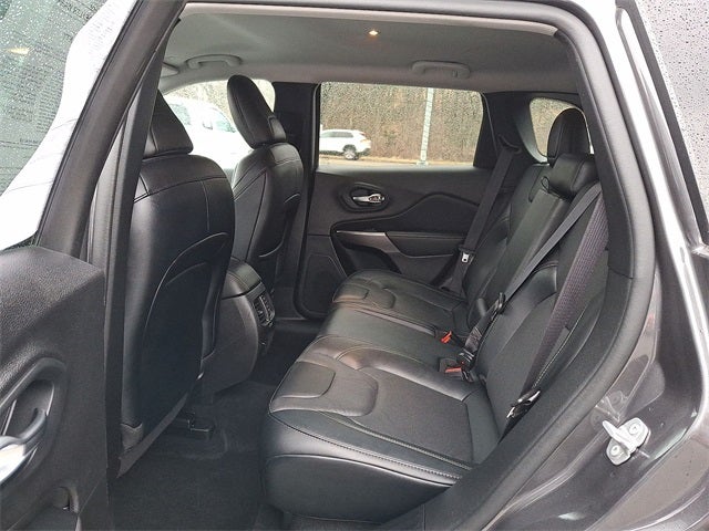 2022 Jeep Cherokee Latitude Lux