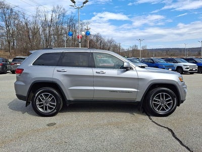2020 Jeep Grand Cherokee Laredo E