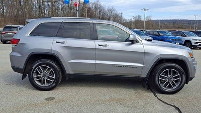 2020 Jeep Grand Cherokee Laredo E