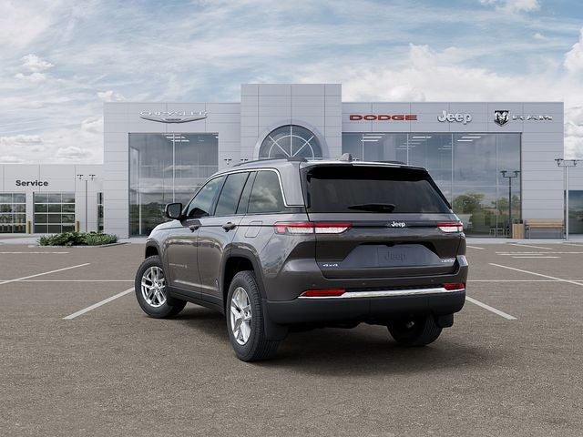 2026 Jeep Grand Cherokee Laredo