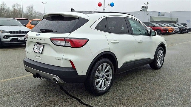 2022 Ford Escape Titanium
