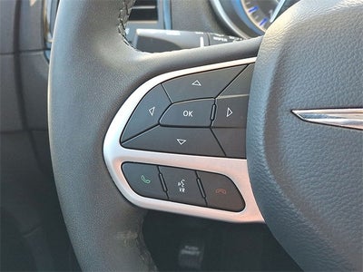 2023 Chrysler 300 Touring