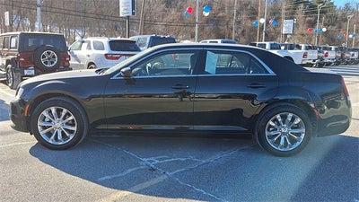 2023 Chrysler 300 Touring