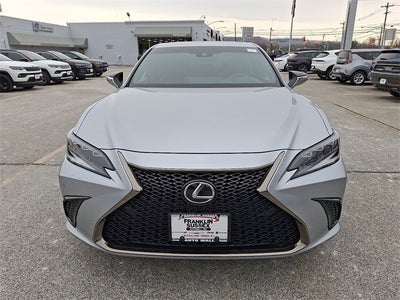 2023 Lexus ES 300h