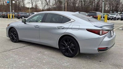 2023 Lexus ES 300h