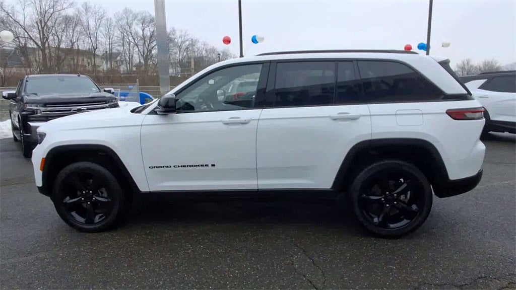 2023 Jeep Grand Cherokee Altitude