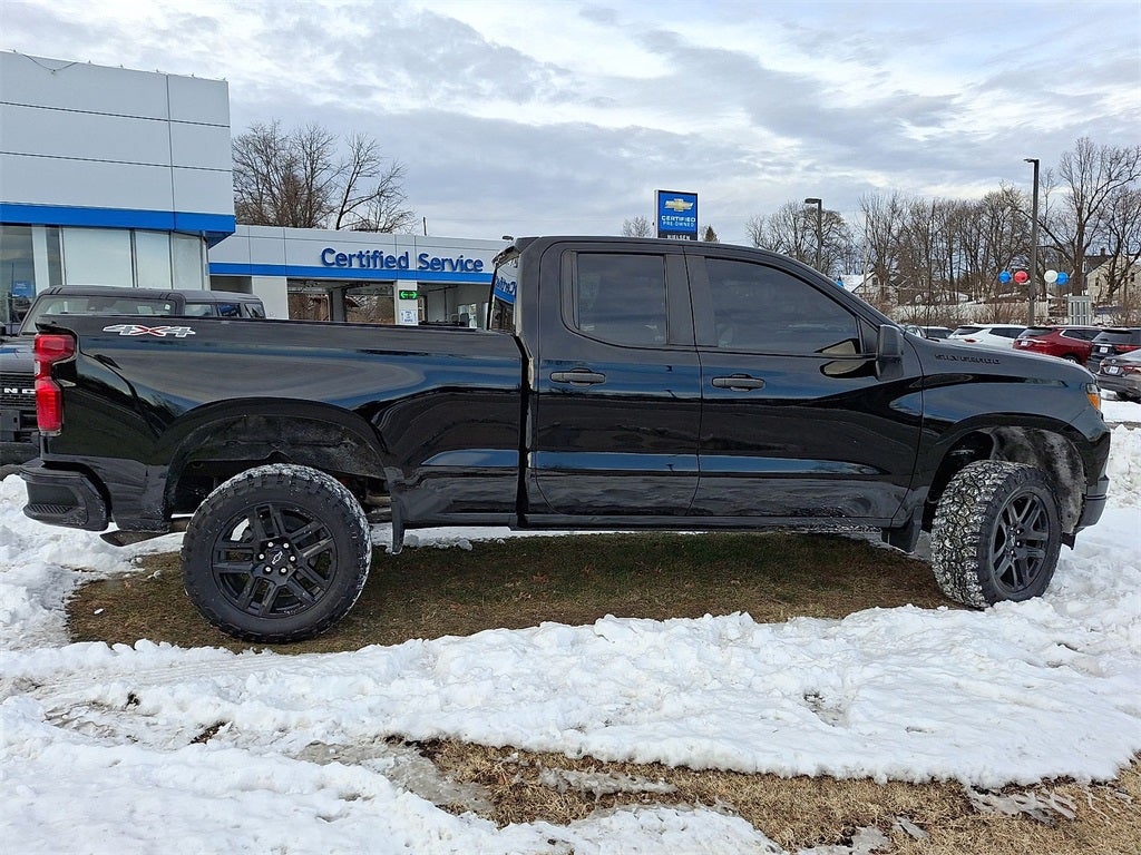 2023 Chevrolet Silverado 1500 Custom
