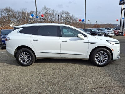 2024 Buick Enclave Essence