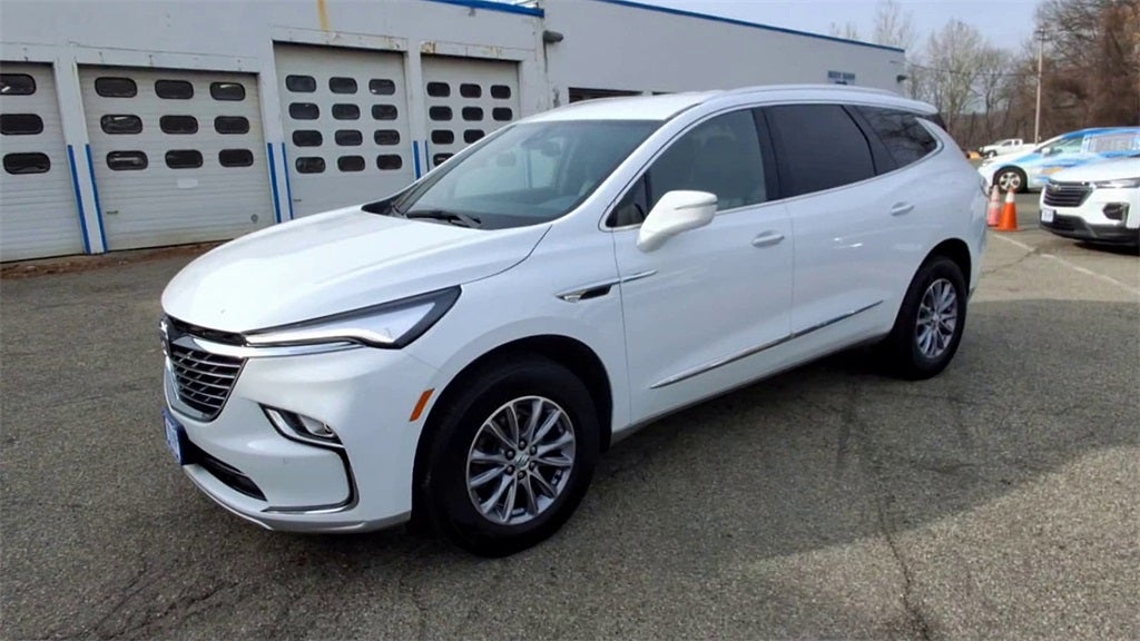 2024 Buick Enclave Essence