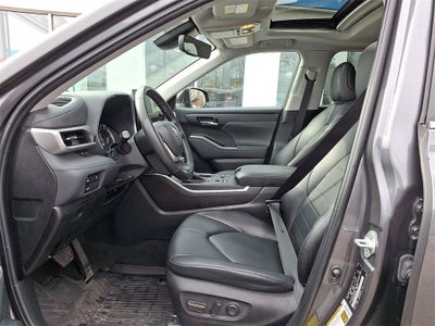 2023 Toyota Highlander XLE