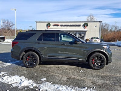 2022 Ford Explorer ST