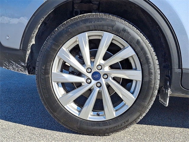 2022 Ford Escape Titanium