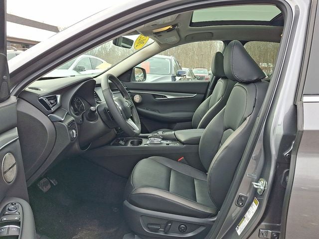 2025 INFINITI QX50 LUXE