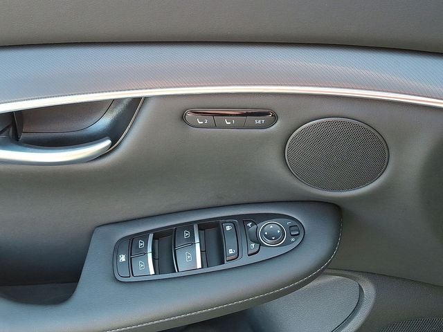 2025 INFINITI QX50 LUXE