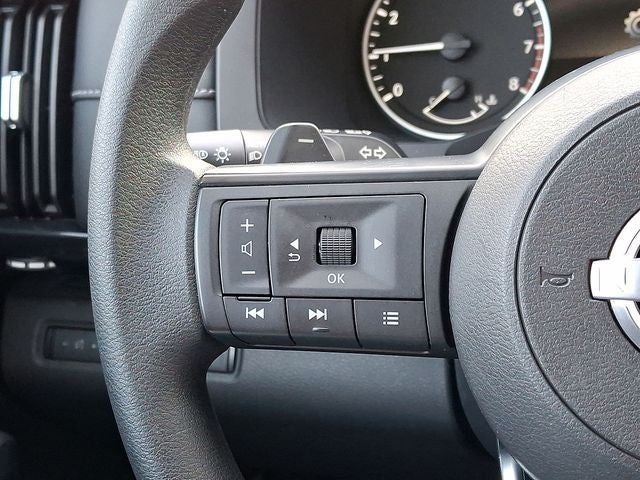 2023 Nissan Pathfinder S