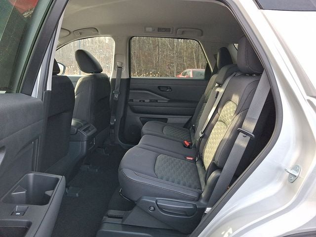 2023 Nissan Pathfinder S