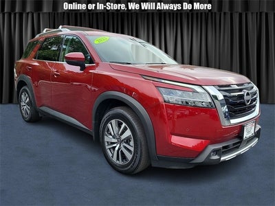 2023 Nissan Pathfinder SL