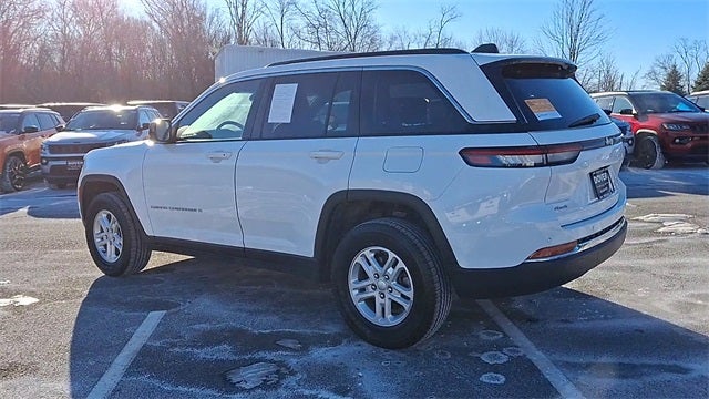 2024 Jeep Grand Cherokee Laredo
