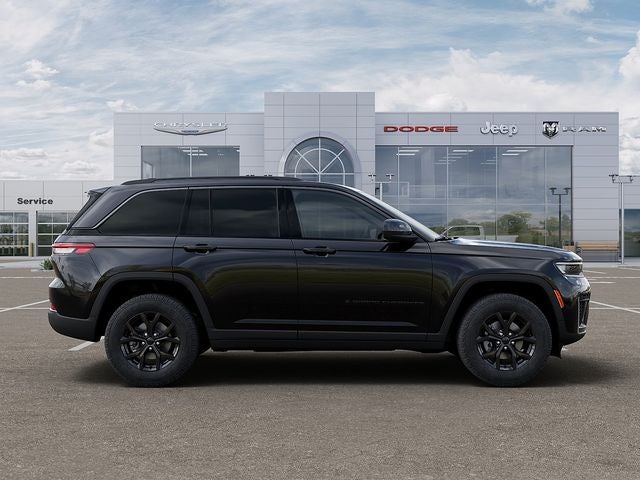 2026 Jeep Grand Cherokee Laredo