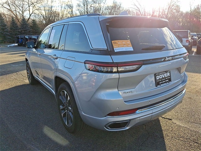2022 Jeep Grand Cherokee Overland