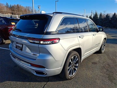 2022 Jeep Grand Cherokee Overland
